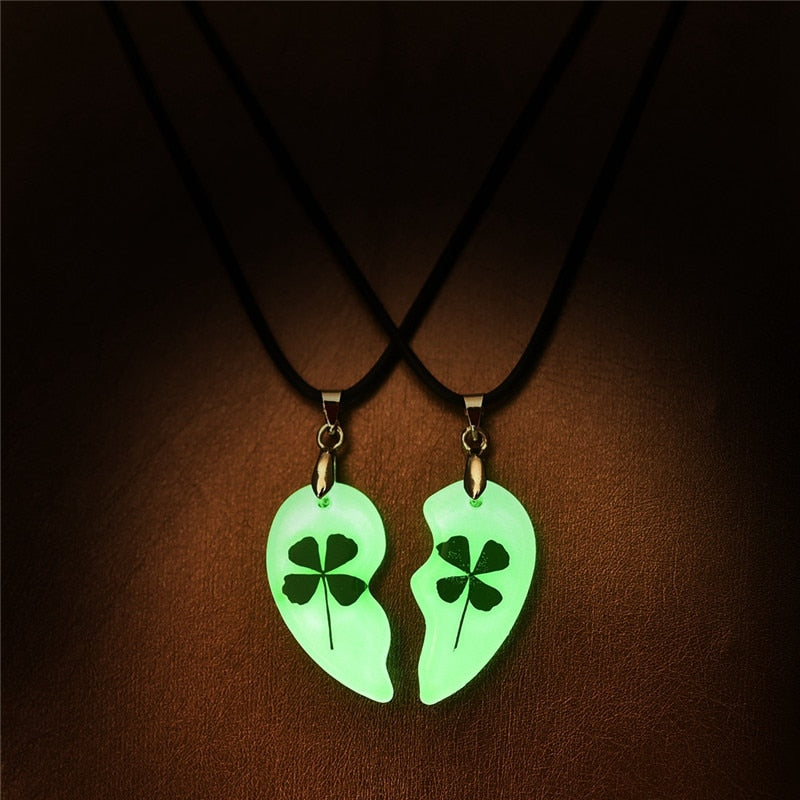 Suteyi Clover Luminous Couple Necklace